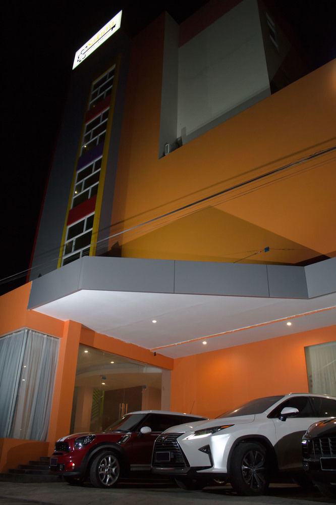 Hotel Royal מנאדו מראה חיצוני תמונה