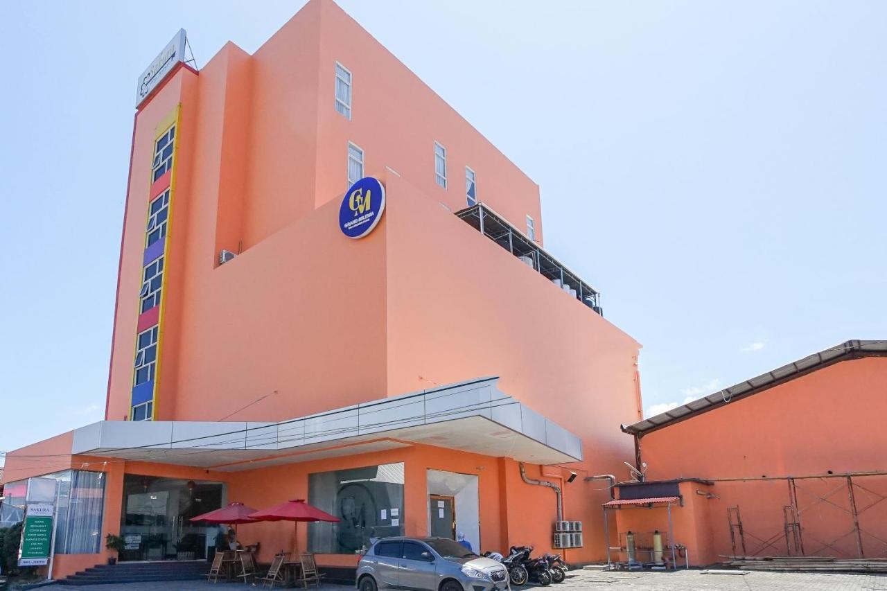 Hotel Royal מנאדו מראה חיצוני תמונה