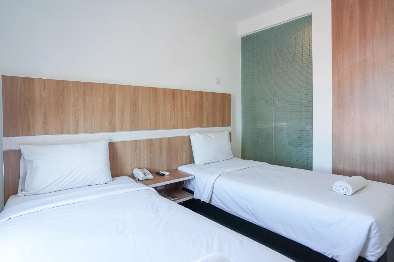 Hotel Royal מנאדו מראה חיצוני תמונה