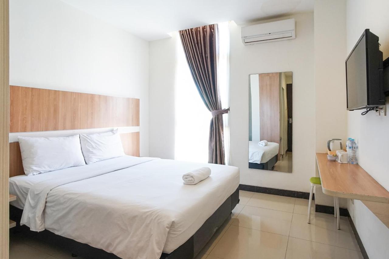 Hotel Royal מנאדו מראה חיצוני תמונה