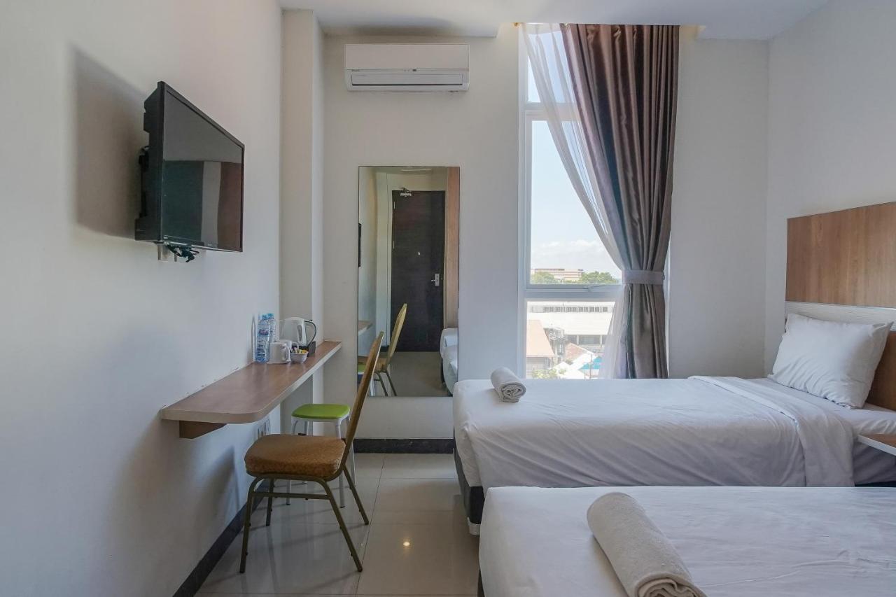 Hotel Royal מנאדו מראה חיצוני תמונה