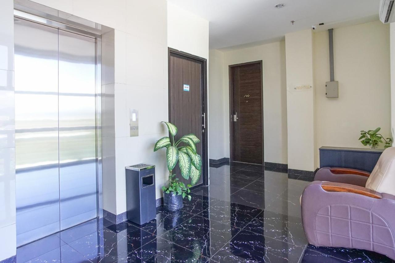Hotel Royal מנאדו מראה חיצוני תמונה